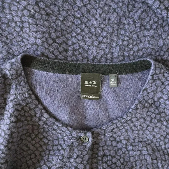 Saks Fifth Avenue Black 100% Cashmere Women's Size XL Blue Long Sleeve Button Up - Picture 5 of 9